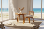 hazme una imagen de una silla y una mesa  bien barnizadasen una casa de la playa 
